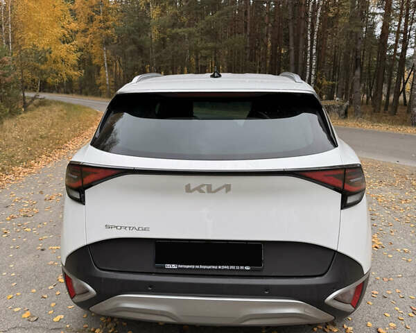 Кіа Sportage 2023 у Києві на Automoto.ua Білий Кіа Sportage, об'ємом двигуна 1.6 л та пробігом 71 тис. км за 27800 $, фото 10 на Automoto.ua