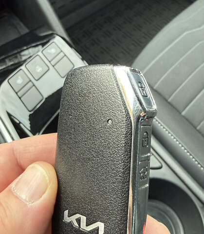 Киа Sportage 2023 в Луцке на Automoto.ua Белый Киа Sportage, объемом двигателя 1.6 л и пробегом 60 тыс. км за 26500 $, фото 4 на Automoto.ua