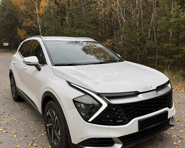 Кіа Sportage 2023 у Києві на Automoto.ua Білий Кіа Sportage, об'ємом двигуна 1.6 л та пробігом 71 тис. км за 27800 $, фото 24 на Automoto.ua