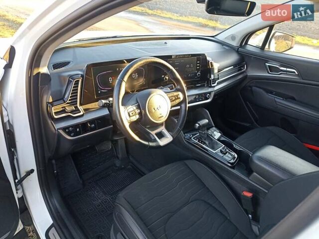 Білий Кіа Sportage, об'ємом двигуна 2 л та пробігом 45 тис. км за 26000 $, фото 5 на Automoto.ua