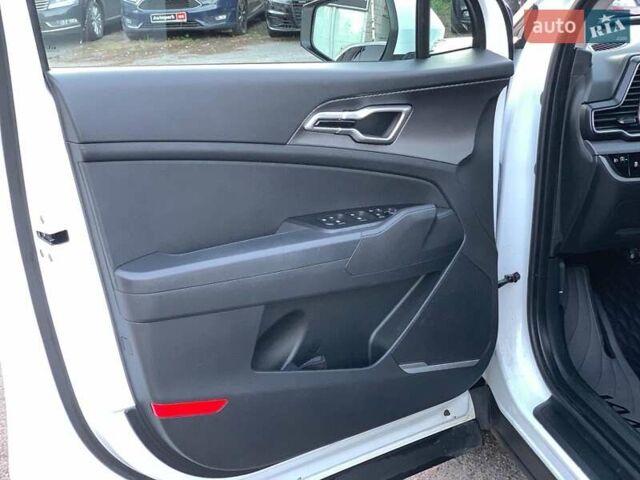 Белый Киа Sportage, объемом двигателя 2 л и пробегом 13 тыс. км за 28290 $, фото 18 на Automoto.ua