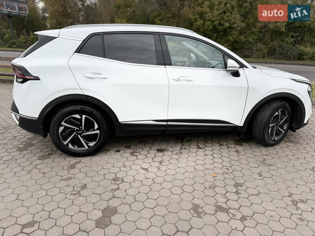 Киа Sportage 2023 в Луцке на Automoto.ua Белый Киа Sportage, объемом двигателя 1.6 л и пробегом 60 тыс. км за 26500 $, фото 18 на Automoto.ua