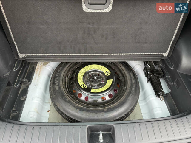 Киа Sportage 2023 в Луцке на Automoto.ua Белый Киа Sportage, объемом двигателя 1.6 л и пробегом 60 тыс. км за 26500 $, фото 15 на Automoto.ua