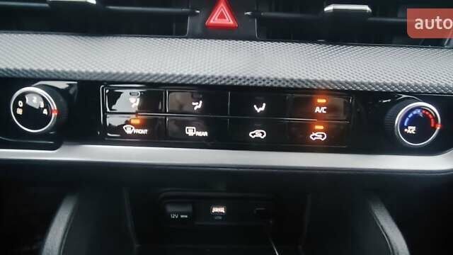 Білий Кіа Sportage, об'ємом двигуна 2 л та пробігом 12 тис. км за 28000 $, фото 27 на Automoto.ua