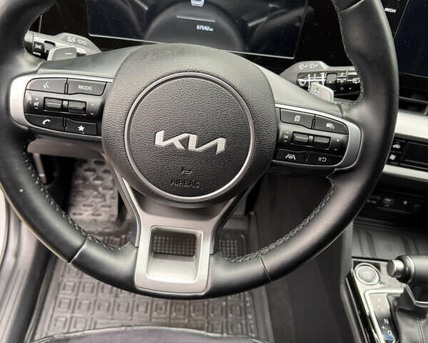 Кіа Sportage 2023 у Києві на Automoto.ua Білий Кіа Sportage, об'ємом двигуна 1.6 л та пробігом 71 тис. км за 27800 $, фото 34 на Automoto.ua