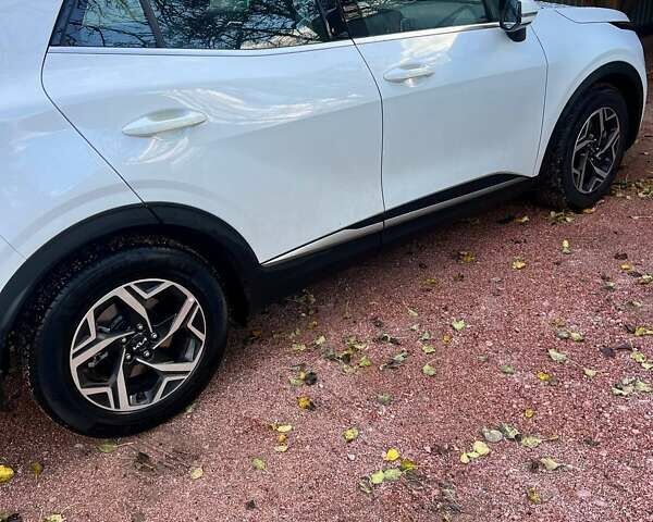 Белый Киа Sportage, объемом двигателя 2 л и пробегом 13 тыс. км за 26500 $, фото 1 на Automoto.ua