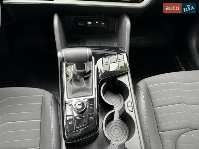 Киа Sportage 2024 в Хмельницком на Automoto.ua Белый Киа Sportage, объемом двигателя 1.6 л и пробегом 6 тыс. км за 31999 $, фото 29 на Automoto.ua