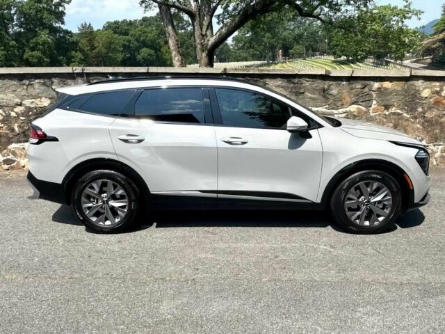 Білий Кіа Sportage, об'ємом двигуна 2.5 л та пробігом 25 тис. км за 14000 $, фото 5 на Automoto.ua