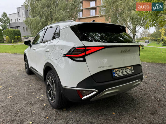 Киа Sportage 2024 в Хмельницком на Automoto.ua Белый Киа Sportage, объемом двигателя 1.6 л и пробегом 6 тыс. км за 31999 $, фото 3 на Automoto.ua
