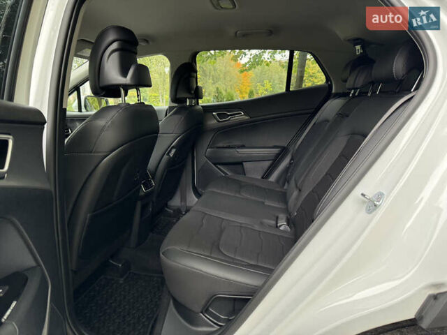 Киа Sportage 2024 в Хмельницком на Automoto.ua Белый Киа Sportage, объемом двигателя 1.6 л и пробегом 6 тыс. км за 31999 $, фото 22 на Automoto.ua