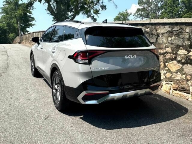 Білий Кіа Sportage, об'ємом двигуна 2.5 л та пробігом 25 тис. км за 14000 $, фото 3 на Automoto.ua
