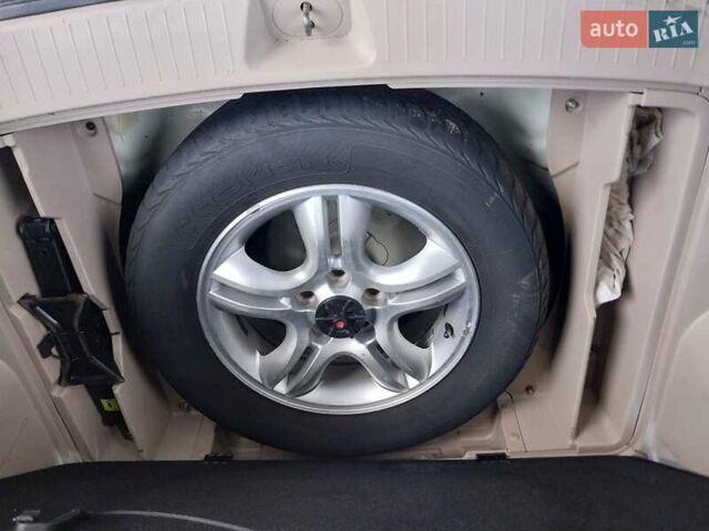 Бежевый Киа Sportage, объемом двигателя 1.98 л и пробегом 184 тыс. км за 6500 $, фото 37 на Automoto.ua