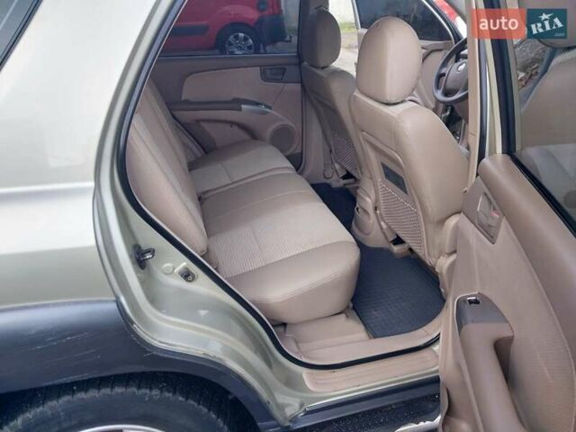 Бежевый Киа Sportage, объемом двигателя 1.98 л и пробегом 184 тыс. км за 6500 $, фото 31 на Automoto.ua