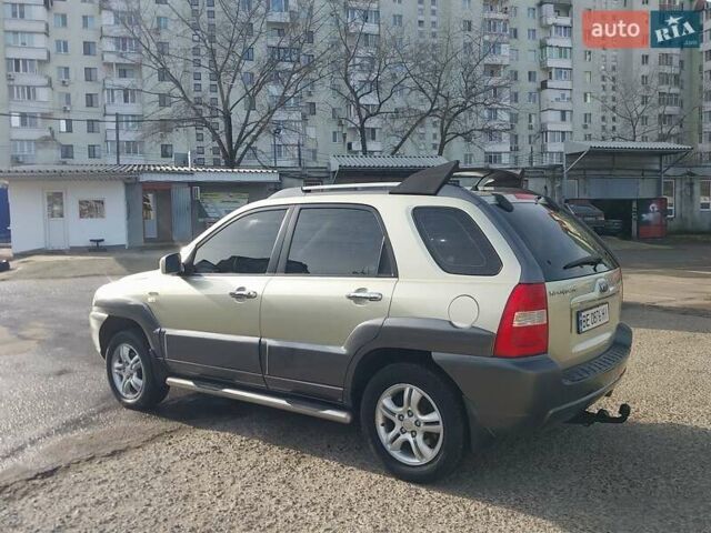 Бежевый Киа Sportage, объемом двигателя 1.98 л и пробегом 184 тыс. км за 6500 $, фото 7 на Automoto.ua
