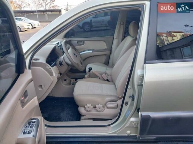 Бежевый Киа Sportage, объемом двигателя 1.98 л и пробегом 184 тыс. км за 6500 $, фото 22 на Automoto.ua