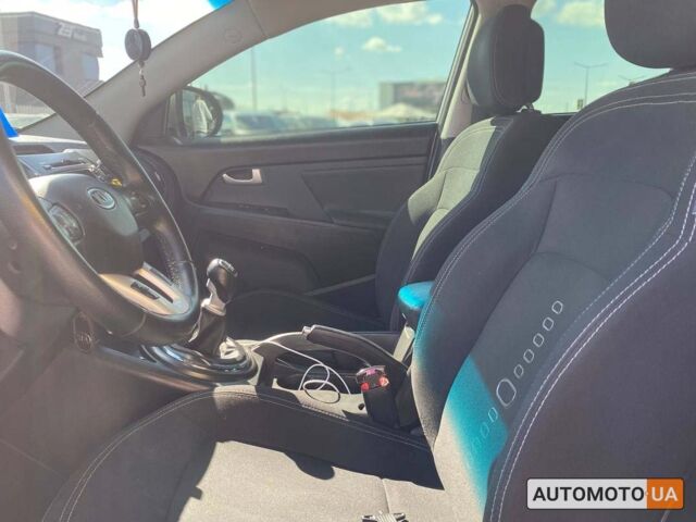 Бежевый Киа Sportage, объемом двигателя 2 л и пробегом 166 тыс. км за 12800 $, фото 10 на Automoto.ua