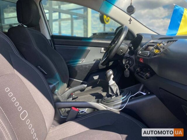Бежевый Киа Sportage, объемом двигателя 2 л и пробегом 166 тыс. км за 12800 $, фото 17 на Automoto.ua