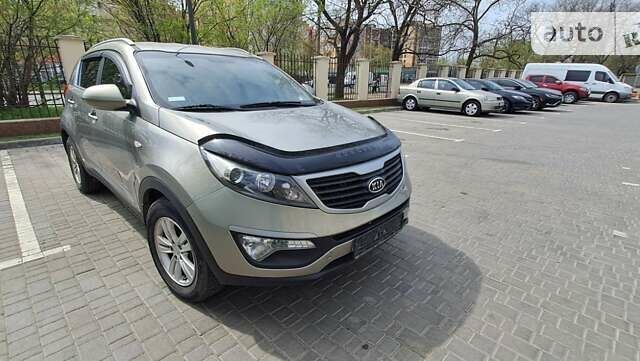 Бежевый Киа Sportage, объемом двигателя 1.69 л и пробегом 120 тыс. км за 11980 $, фото 2 на Automoto.ua