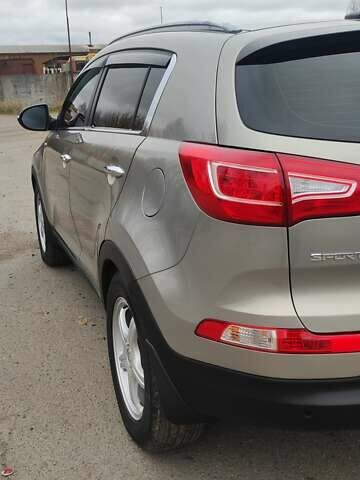 Бежевый Киа Sportage, объемом двигателя 2 л и пробегом 262 тыс. км за 12100 $, фото 35 на Automoto.ua