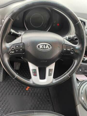 Бежевый Киа Sportage, объемом двигателя 2 л и пробегом 262 тыс. км за 12100 $, фото 7 на Automoto.ua