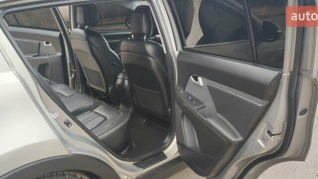 Бежевый Киа Sportage, объемом двигателя 2 л и пробегом 262 тыс. км за 12100 $, фото 27 на Automoto.ua