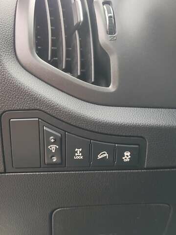 Бежевый Киа Sportage, объемом двигателя 2 л и пробегом 262 тыс. км за 13000 $, фото 15 на Automoto.ua