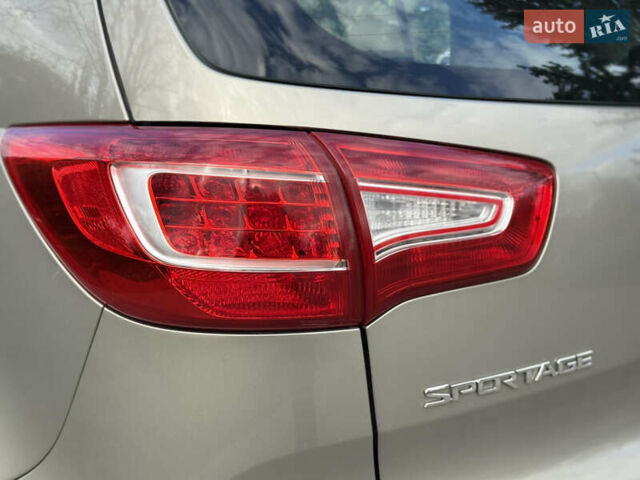 Кіа Sportage 2013 у Вінниці на Automoto.ua Бежевий Кіа Sportage, об'ємом двигуна 2 л та пробігом 92 тис. км за 15800 $, фото 27 на Automoto.ua