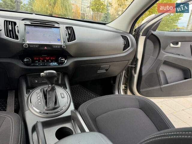 Кіа Sportage 2013 у Вінниці на Automoto.ua Бежевий Кіа Sportage, об'ємом двигуна 2 л та пробігом 92 тис. км за 15800 $, фото 37 на Automoto.ua