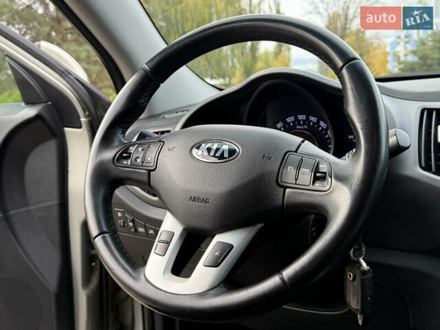 Кіа Sportage 2013 у Вінниці на Automoto.ua Бежевий Кіа Sportage, об'ємом двигуна 2 л та пробігом 92 тис. км за 15800 $, фото 40 на Automoto.ua
