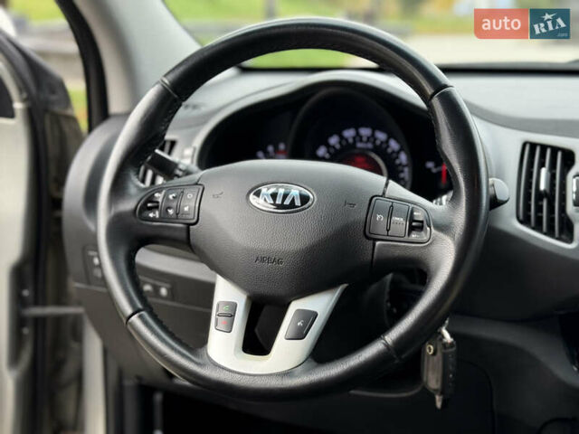 Кіа Sportage 2013 у Вінниці на Automoto.ua Бежевий Кіа Sportage, об'ємом двигуна 2 л та пробігом 92 тис. км за 15800 $, фото 35 на Automoto.ua