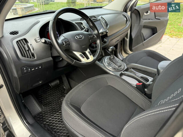 Кіа Sportage 2013 у Вінниці на Automoto.ua Бежевий Кіа Sportage, об'ємом двигуна 2 л та пробігом 92 тис. км за 15800 $, фото 60 на Automoto.ua