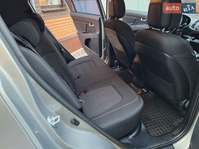 Бежевый Киа Sportage, объемом двигателя 1.69 л и пробегом 115 тыс. км за 15600 $, фото 46 на Automoto.ua