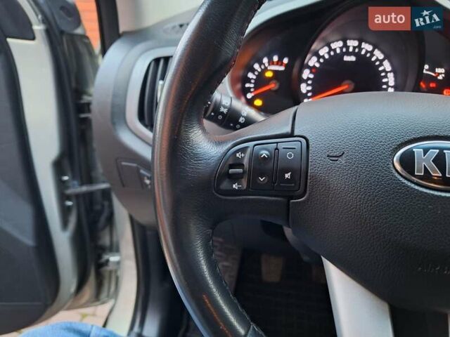 Бежевый Киа Sportage, объемом двигателя 1.69 л и пробегом 115 тыс. км за 15600 $, фото 34 на Automoto.ua