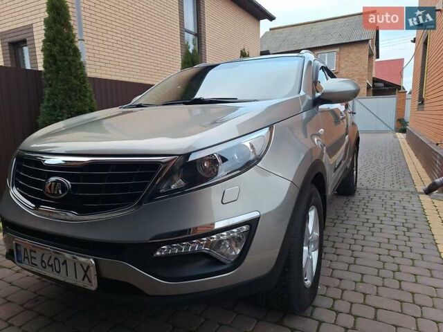 Бежевый Киа Sportage, объемом двигателя 1.69 л и пробегом 115 тыс. км за 15600 $, фото 5 на Automoto.ua