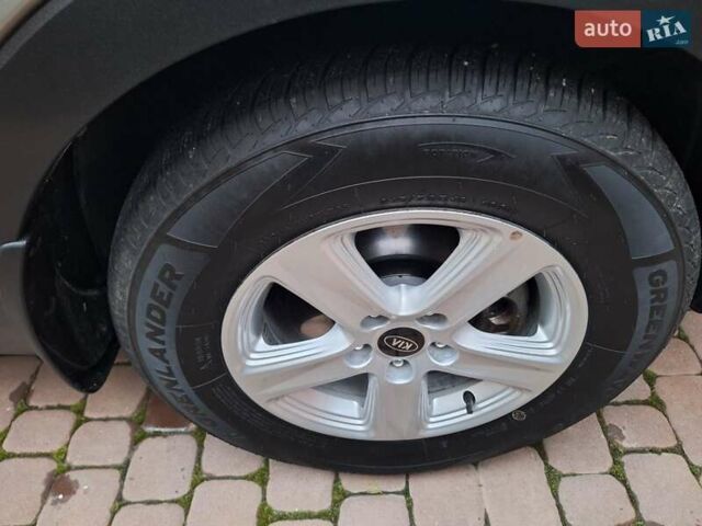 Бежевый Киа Sportage, объемом двигателя 1.69 л и пробегом 115 тыс. км за 15600 $, фото 71 на Automoto.ua