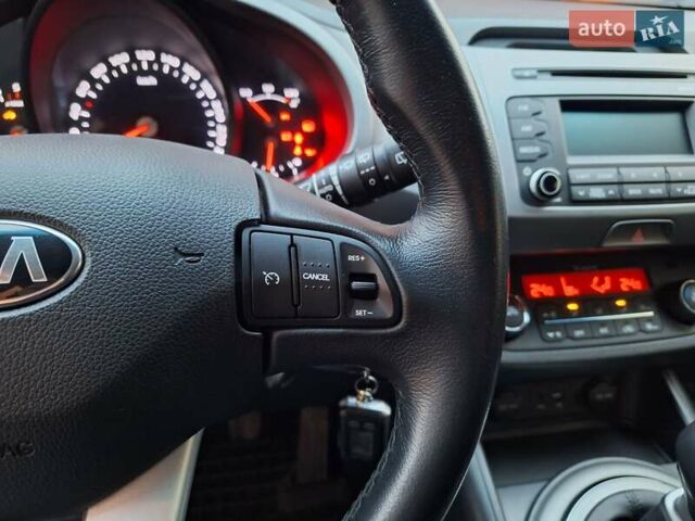 Бежевый Киа Sportage, объемом двигателя 1.69 л и пробегом 115 тыс. км за 15600 $, фото 35 на Automoto.ua