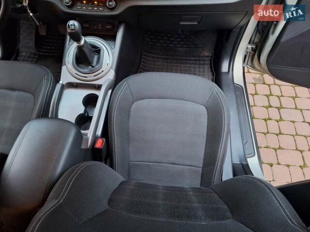 Бежевый Киа Sportage, объемом двигателя 1.69 л и пробегом 115 тыс. км за 15600 $, фото 51 на Automoto.ua