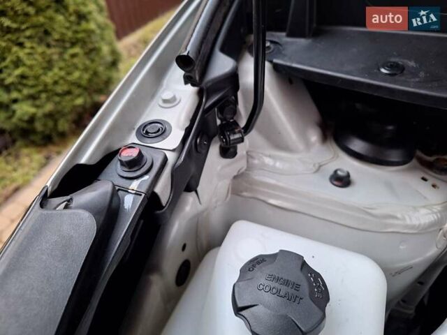 Бежевый Киа Sportage, объемом двигателя 1.69 л и пробегом 115 тыс. км за 15600 $, фото 64 на Automoto.ua