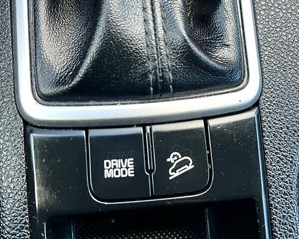 Киа Sportage 2016 в Тернополе на Automoto.ua Бежевый Киа Sportage, объемом двигателя 2 л и пробегом 196 тыс. км за 14300 $, фото 83 на Automoto.ua