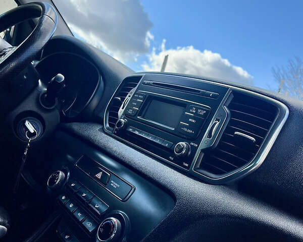 Киа Sportage 2016 в Тернополе на Automoto.ua Бежевый Киа Sportage, объемом двигателя 2 л и пробегом 196 тыс. км за 14300 $, фото 58 на Automoto.ua