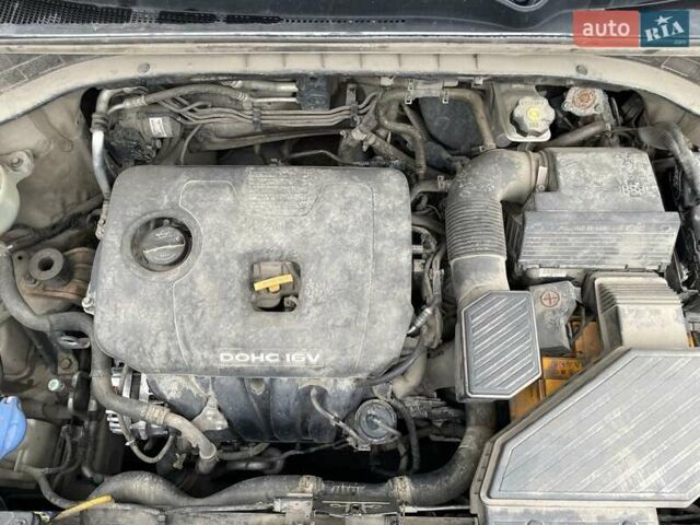 Бежевый Киа Sportage, объемом двигателя 2 л и пробегом 180 тыс. км за 15300 $, фото 15 на Automoto.ua