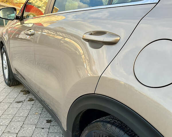 Бежевый Киа Sportage, объемом двигателя 2 л и пробегом 196 тыс. км за 14100 $, фото 20 на Automoto.ua