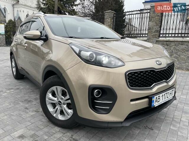 Бежевый Киа Sportage, объемом двигателя 2 л и пробегом 180 тыс. км за 15300 $, фото 2 на Automoto.ua