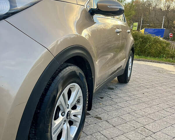 Бежевый Киа Sportage, объемом двигателя 2 л и пробегом 196 тыс. км за 14100 $, фото 26 на Automoto.ua