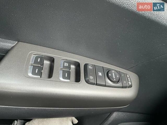 Бежевый Киа Sportage, объемом двигателя 2 л и пробегом 180 тыс. км за 15300 $, фото 28 на Automoto.ua