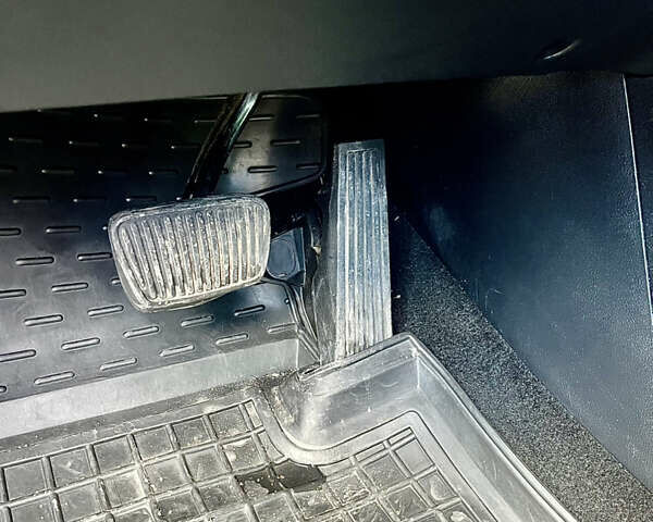 Бежевый Киа Sportage, объемом двигателя 2 л и пробегом 196 тыс. км за 14100 $, фото 78 на Automoto.ua