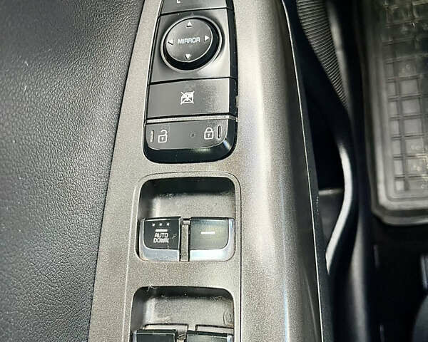 Бежевый Киа Sportage, объемом двигателя 2 л и пробегом 196 тыс. км за 14100 $, фото 54 на Automoto.ua