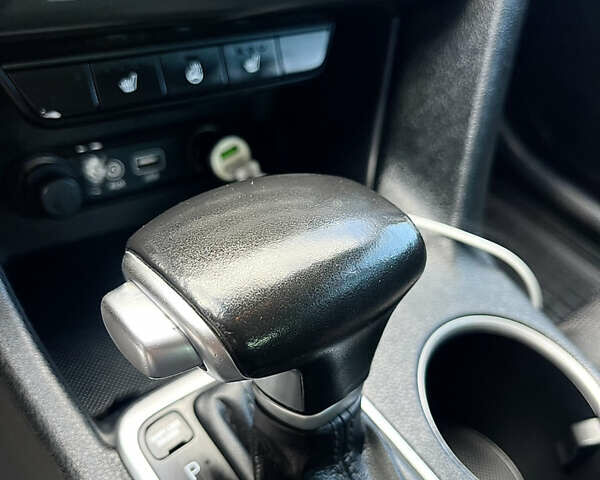 Киа Sportage 2016 в Тернополе на Automoto.ua Бежевый Киа Sportage, объемом двигателя 2 л и пробегом 196 тыс. км за 14300 $, фото 71 на Automoto.ua