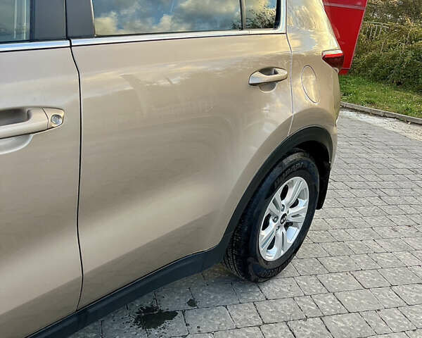 Бежевый Киа Sportage, объемом двигателя 2 л и пробегом 196 тыс. км за 14100 $, фото 22 на Automoto.ua