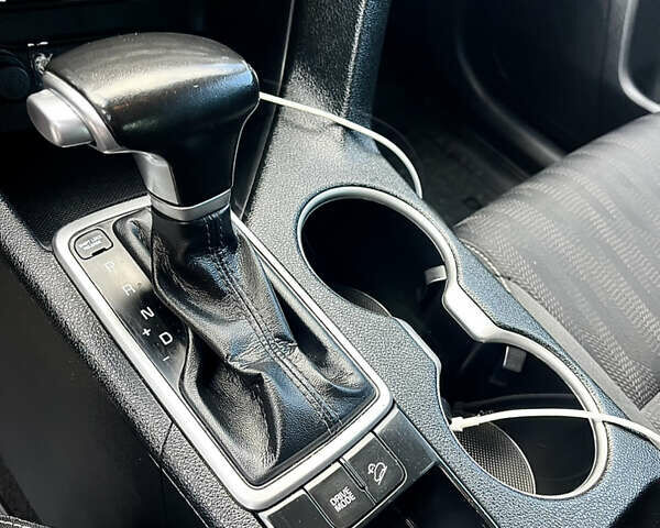 Киа Sportage 2016 в Тернополе на Automoto.ua Бежевый Киа Sportage, объемом двигателя 2 л и пробегом 196 тыс. км за 14300 $, фото 70 на Automoto.ua